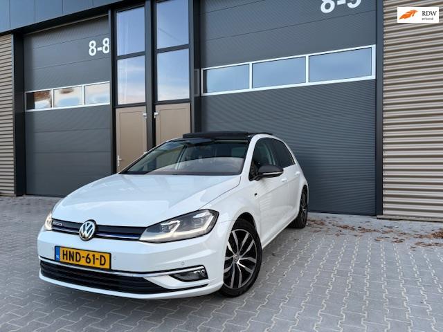 Volkswagen GOLF 1.5 TSI |Pano| Virtual| LED| DSG| Camera| AC, Euro 6, 4 cilinders, Wit, 1240 kg