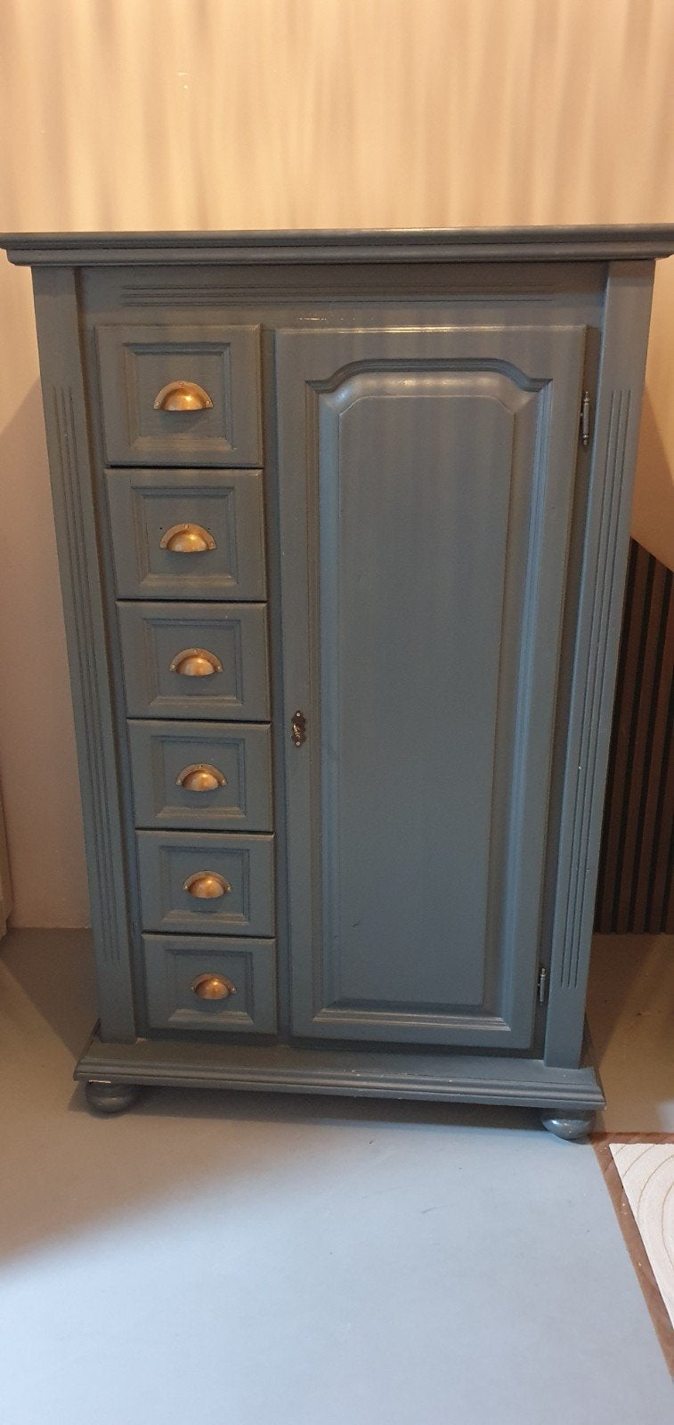 Vintage blauwe kast met lades en deur, Ophalen