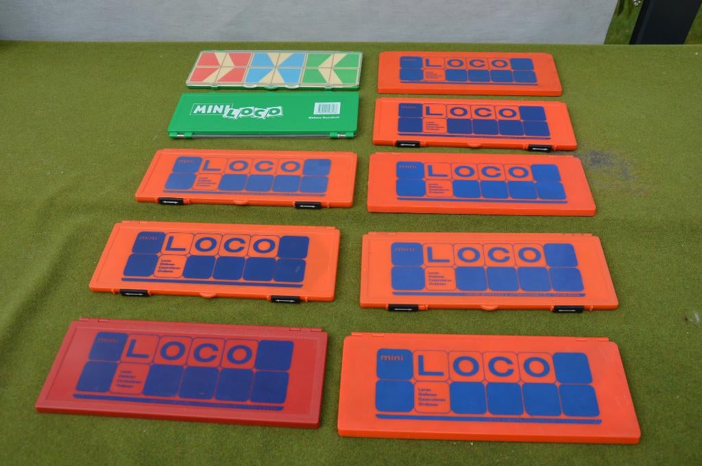 13 vintage Mini Loco dozen met 12 stenen, Ophalen of Verzenden, Gebruikt, Taal en Lezen