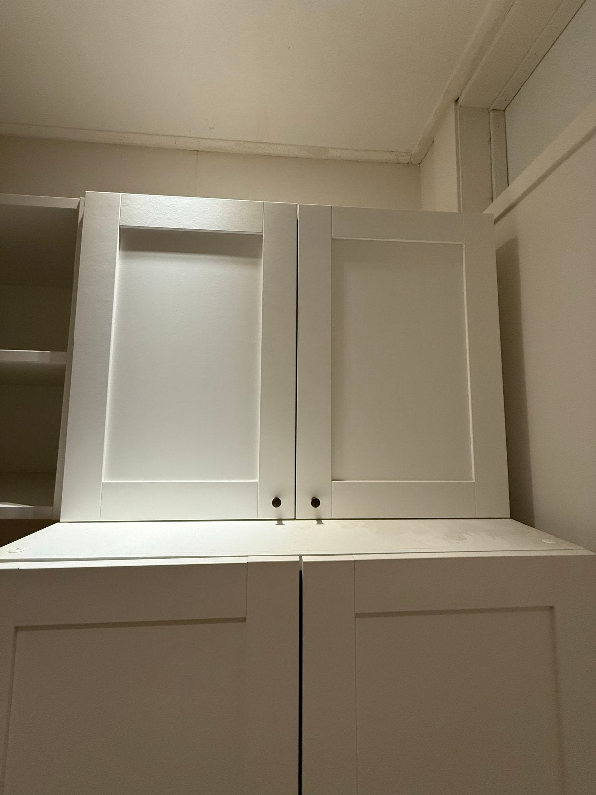 IKEA PLATSA bovenkasten met deuren en planken, Ophalen, Kunststof, Gebruikt, 100 tot 150 cm