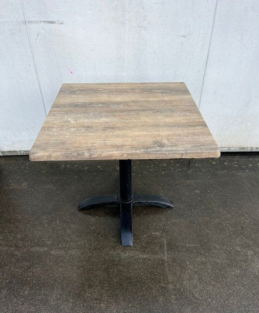 18 stuks nette horeca bistro terrastafels 80x80 cm outdoor, Ophalen, Zo goed als nieuw