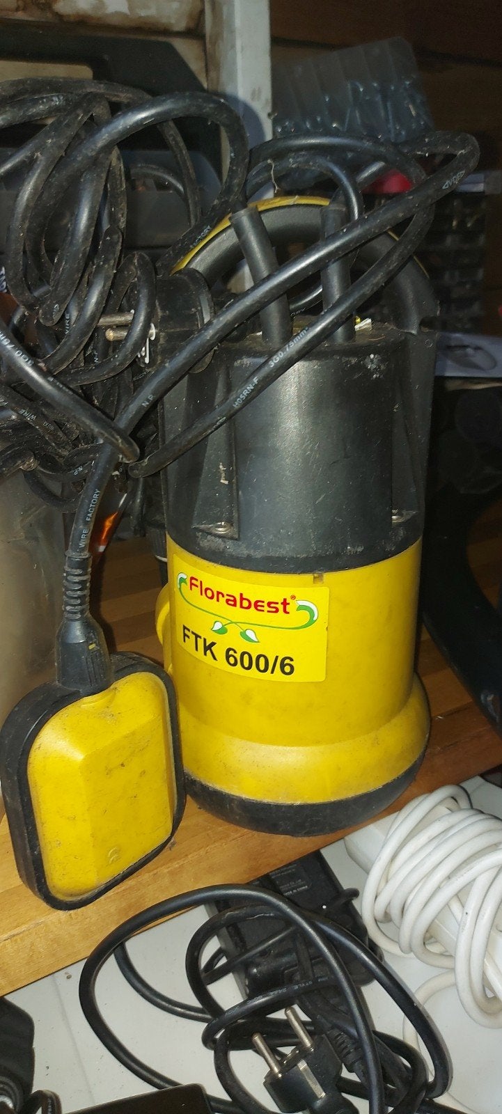 Florabest FTK 600/6 Dompelpomp - 600W, 13000 l/u, Ophalen of Verzenden, Gebruikt, Elektrisch, Dompelpomp