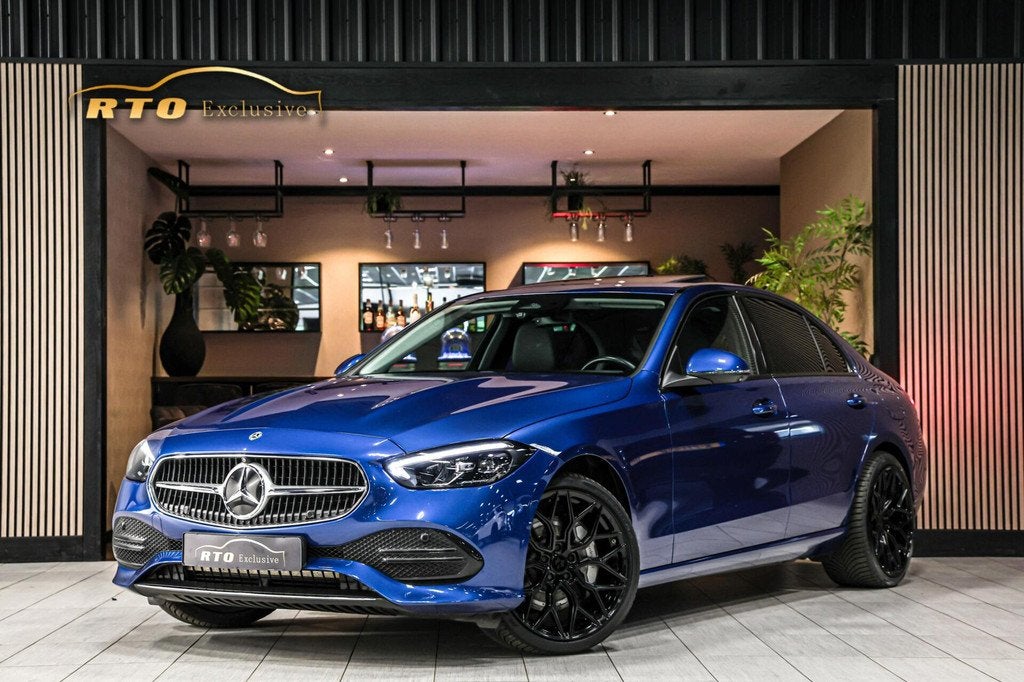Mercedes C-klasse 300e Avantgarde|Sfeer|19''|Pano|360*, Automaat, 4 cilinders, Met garantie (alle), Blauw