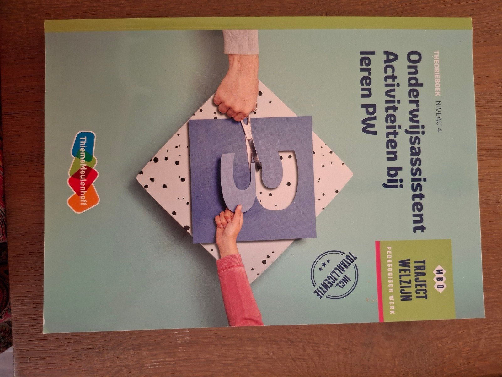Onderwijsassistent Activiteiten bij leren PW MBO niveau 4, Ophalen of Verzenden, Zo goed als nieuw, Overige niveaus, Nederlands