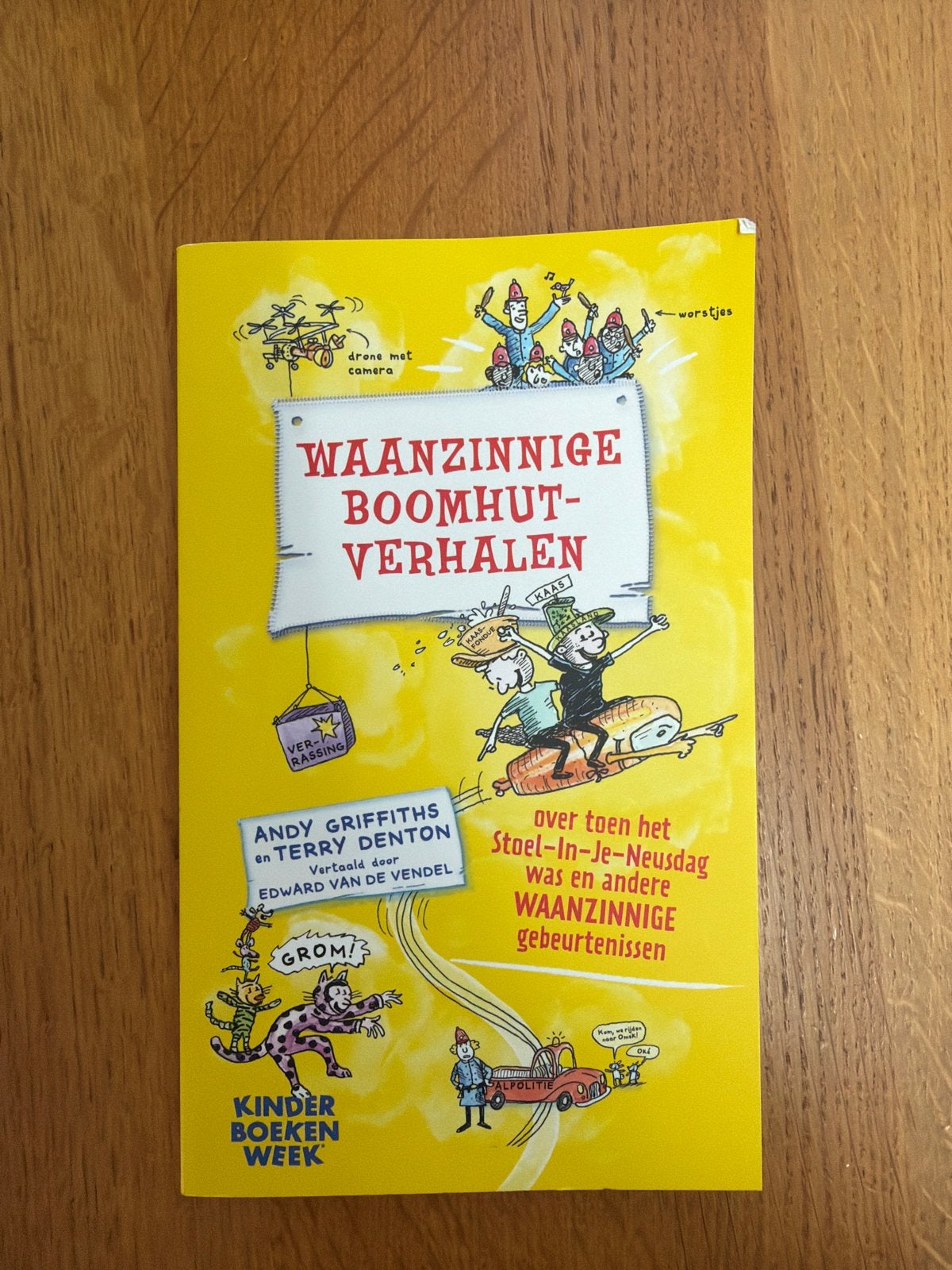 Waanzinnige Boomhut Verhalen - Andy Griffiths & Terry Denton, Boeken, Ophalen of Verzenden, Zo goed als nieuw, Fictie algemeen