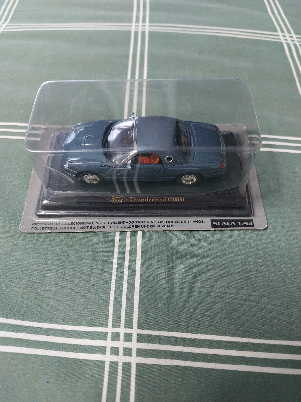 Ford Thunderbird (2003) schaalmodel 1:43, Ophalen of Verzenden, Nieuw, Auto, Overige merken