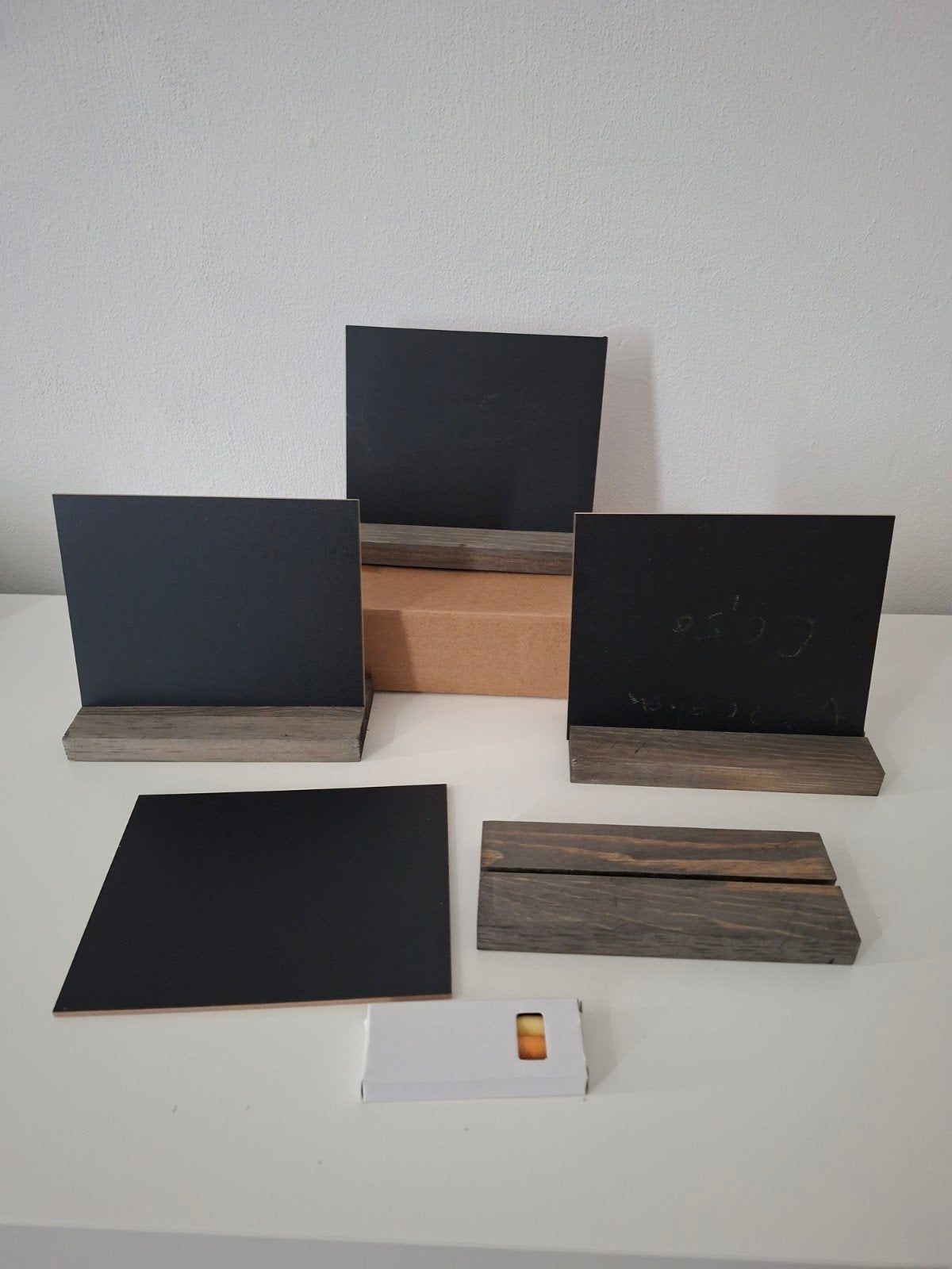 4 stuks mini houten schoolbordjes, Ophalen of Verzenden, Zo goed als nieuw, Zwart, Overige typen