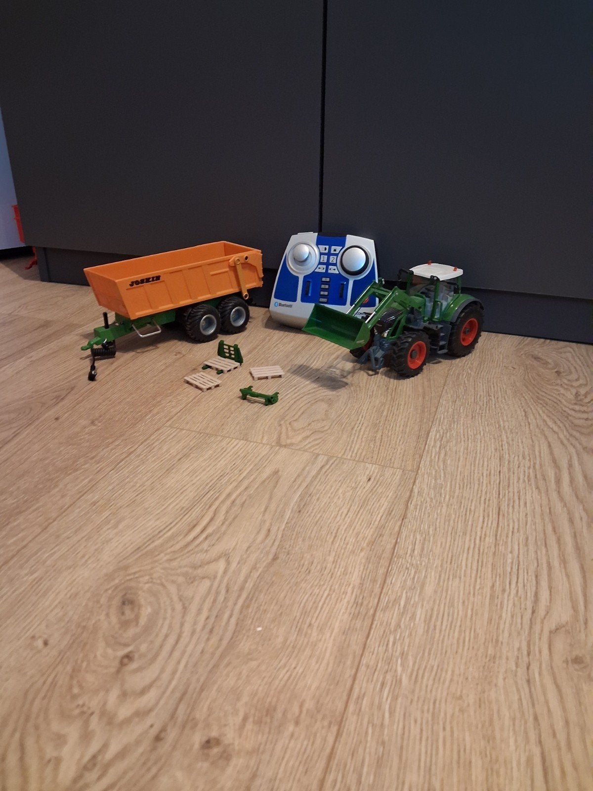 RC Tractor met aanhanger en afstandsbediening, Elektro, Gebruikt, Auto offroad, Ophalen of Verzenden
