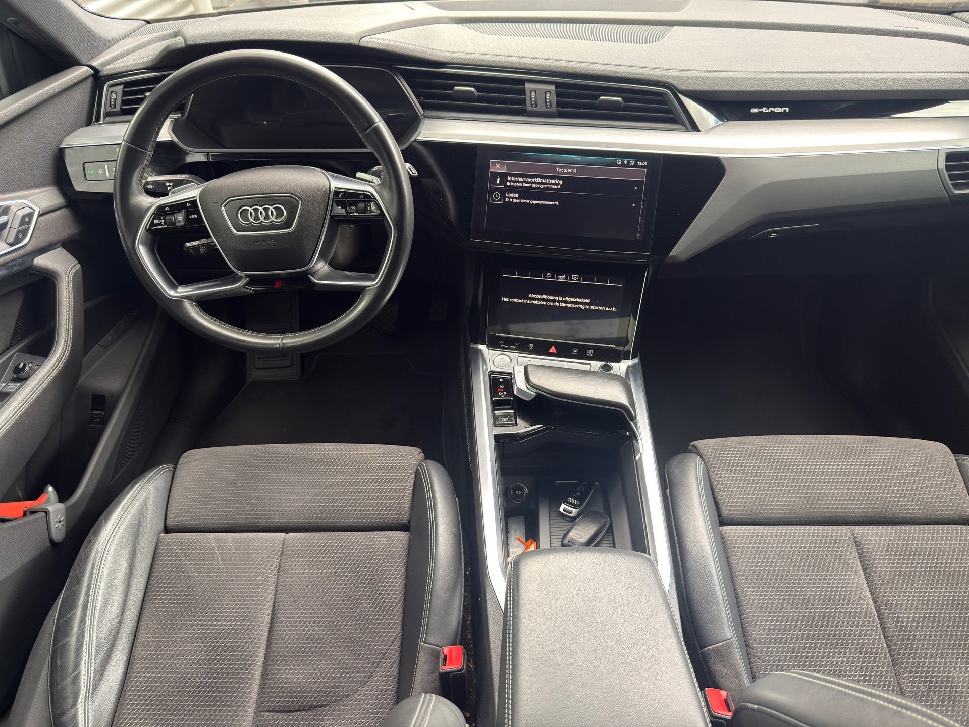 Audi E-tron E-tron 50 quattro Launch edition Black S-Line l, Automaat, Automatische klimaatregeling, Origineel Nederlands, Vierwielaandrijving