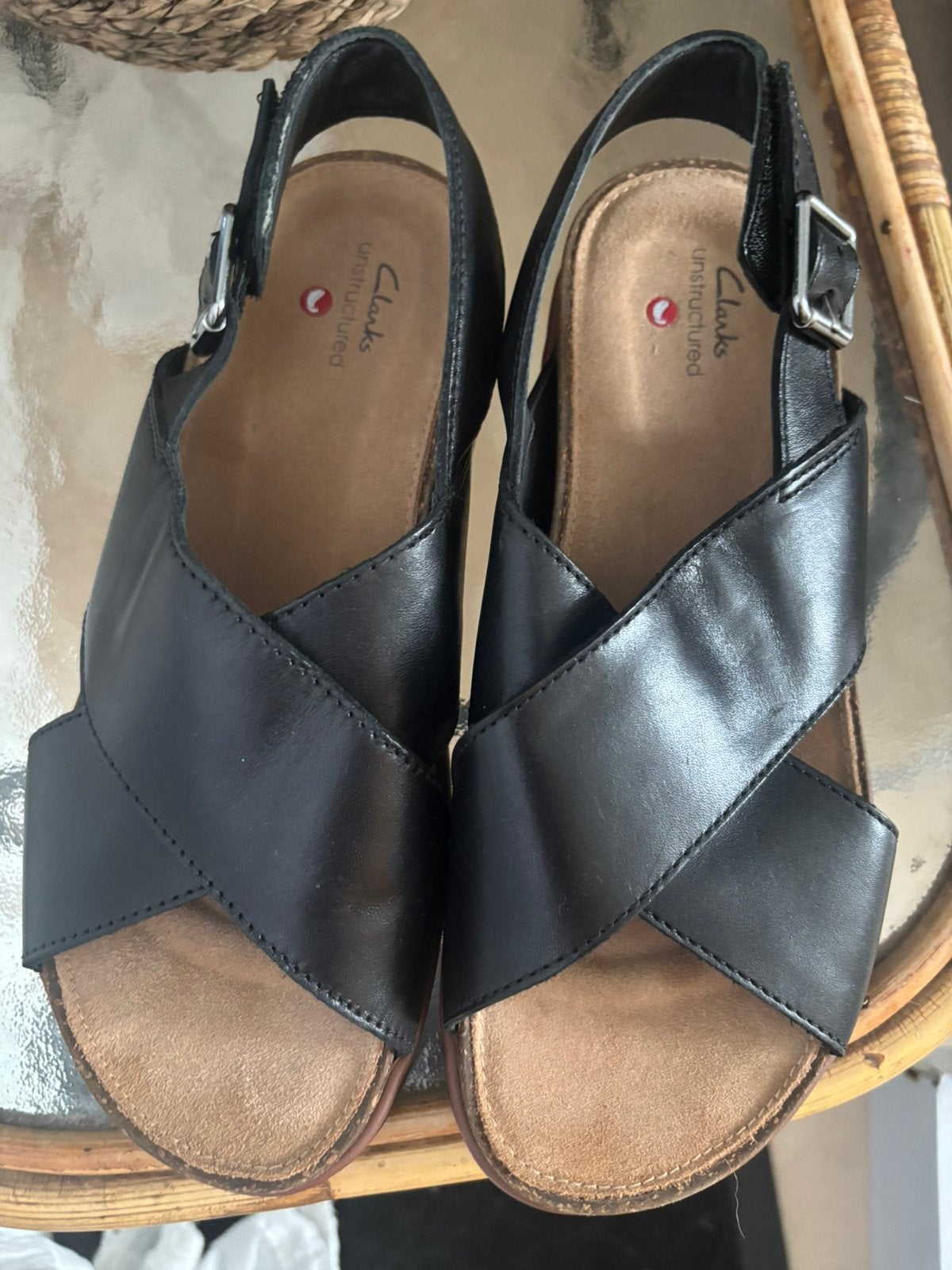 Clarks zwarte sandalen met voetbed mt 37,5, Ophalen of Verzenden, Zo goed als nieuw, Zwart, Sandalen of Muiltjes