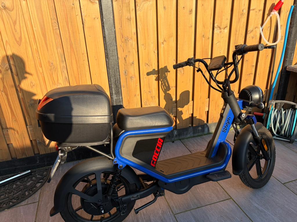 Electrische scooter goccia gev1000 nieuwstaat, Fietsen en Brommers, Ophalen, Zo goed als nieuw