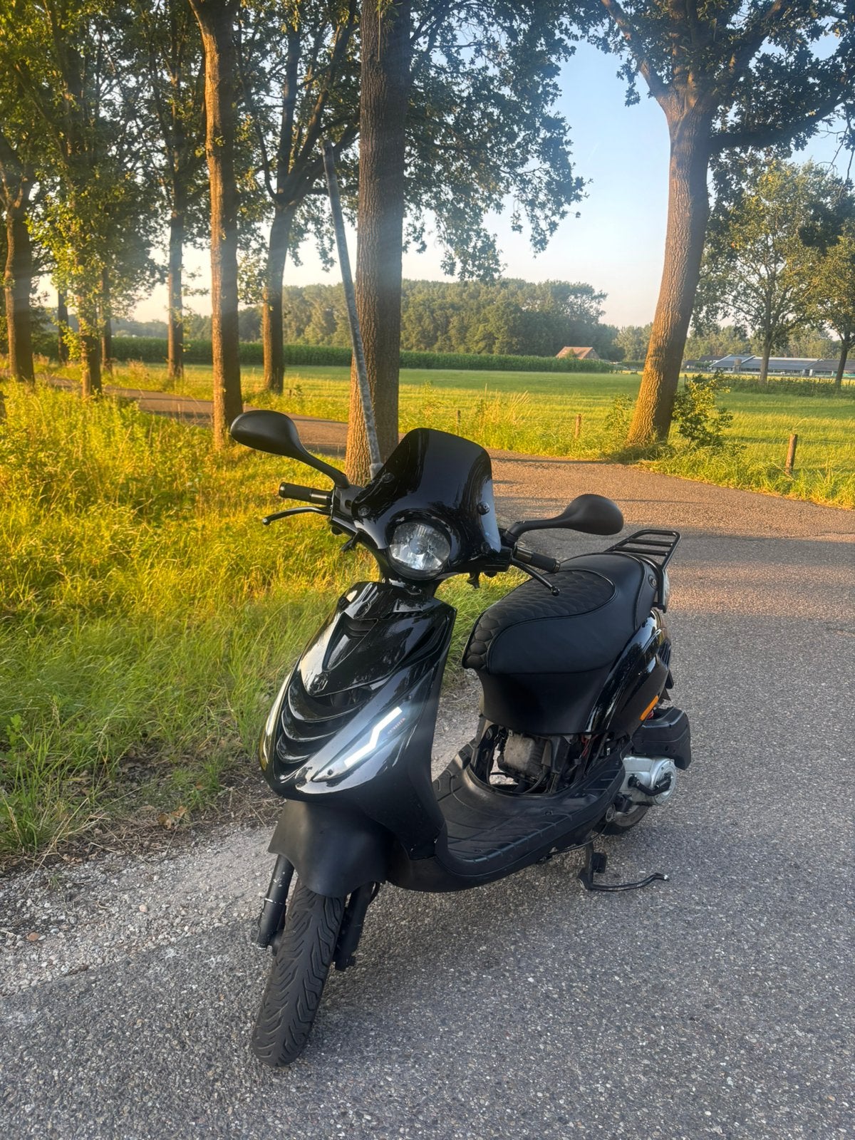 Piaggio Zip 4 takt 80cc, Ophalen, Zo goed als nieuw, Benzine, Zip