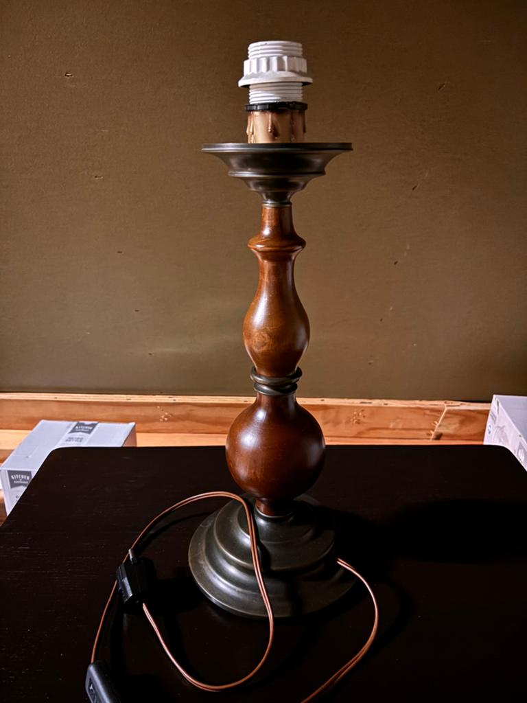 Mooie houten lampvoet met metalen onderzijde, Ophalen of Verzenden, Zo goed als nieuw, Hout, Minder dan 50 cm