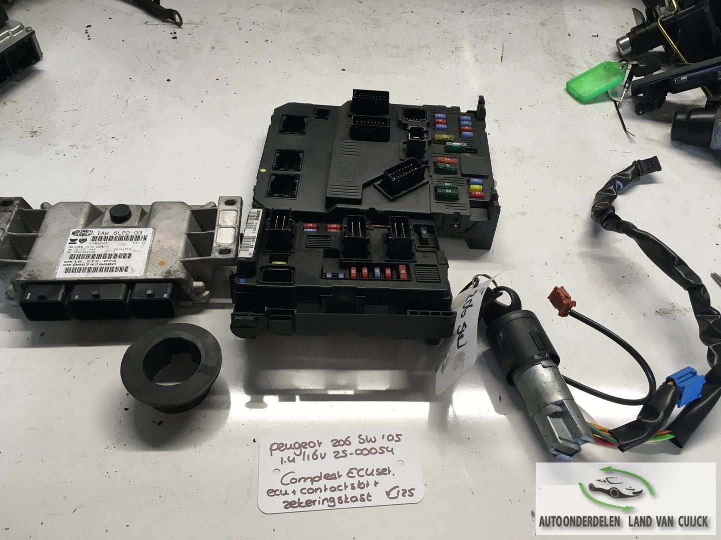 Peugeot 206 Sw 1.4 16v 2005 2500054  ECU Set