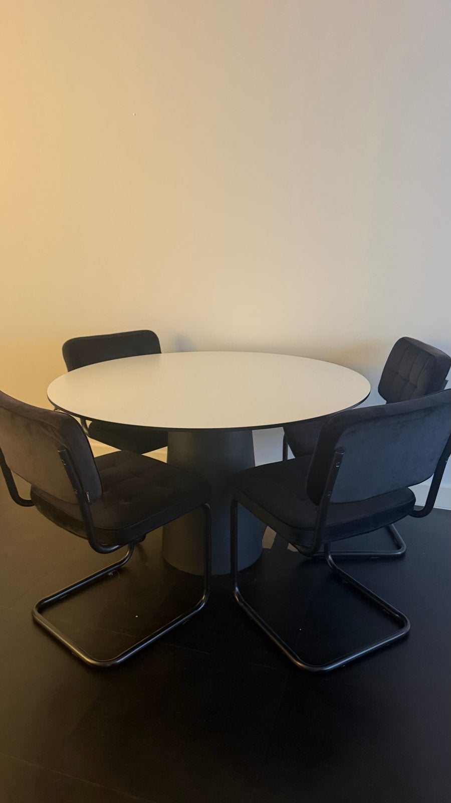 Marcel wanders studio desing tafel 120 twv €1000 + stoelen, Ophalen, Gebruikt, 50 tot 100 cm, 100 tot 150 cm