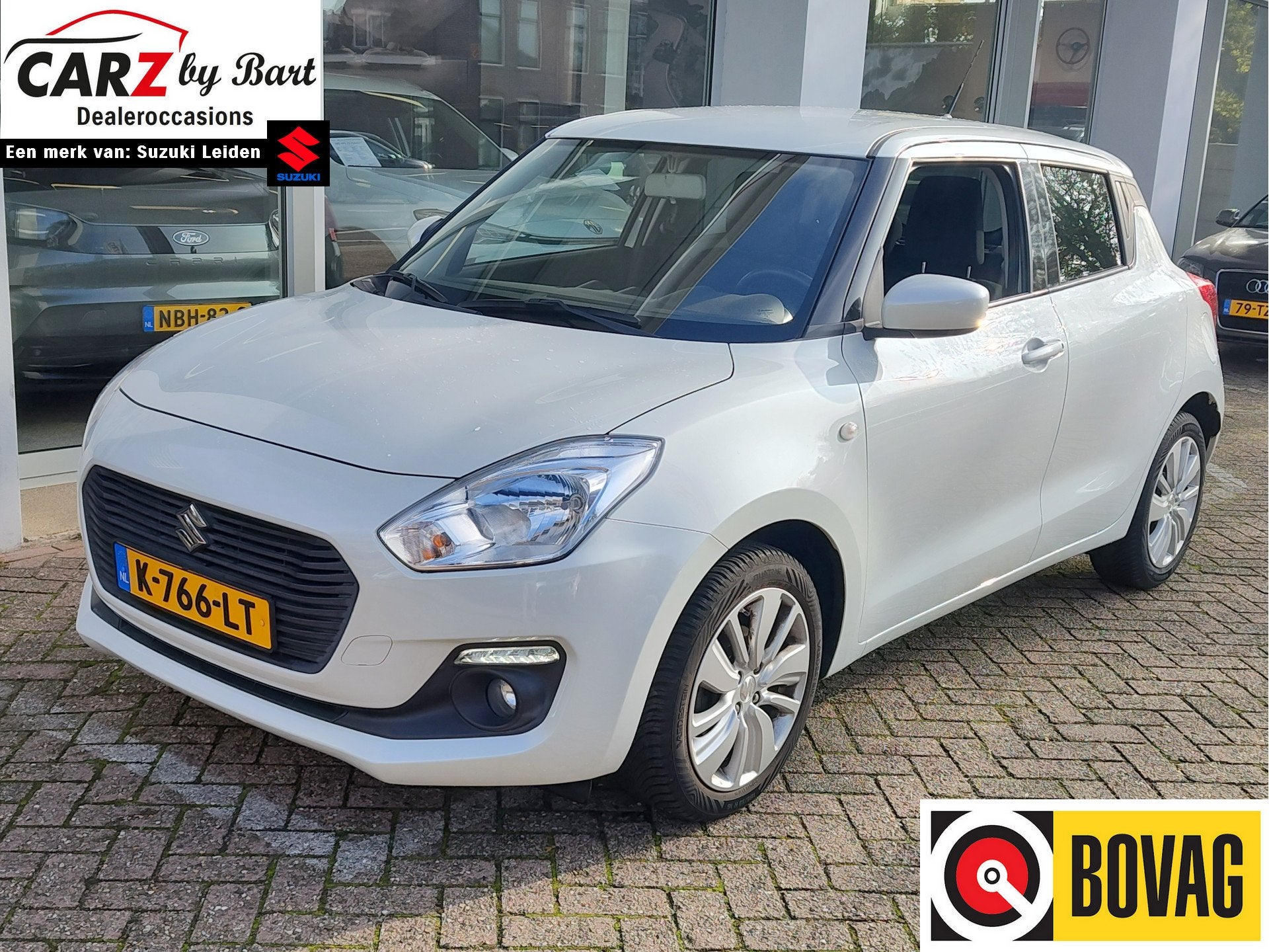 Suzuki Swift 1.2 SELECT SMART HYBRID Airco | Navi | Carplay/, Auto's, Stof, Gebruikt, 4 cilinders, 400 kg