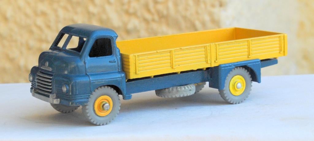 Dinky Toys, Hobby en Vrije tijd, Modelauto's | 1:43, Verzenden, Gebruikt, Bus of Vrachtwagen, Dinky Toys