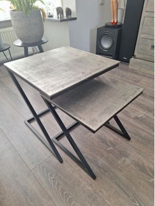 Metalen bijzettafeltjes set, Minder dan 55 cm, Metaal of Aluminium, Vierkant, Zo goed als nieuw