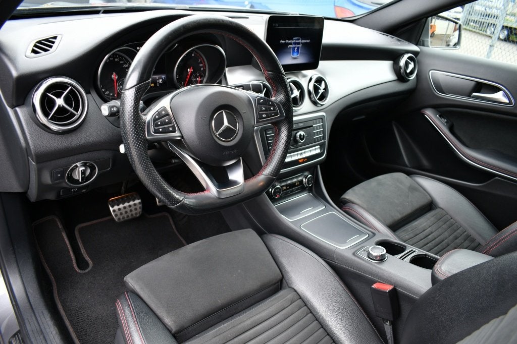 Mercedes-benz GLA 180 AMG Facelift | Orig-NL | Lage kmstand, Auto's, Automaat, Gebruikt, Euro 6, 4 cilinders