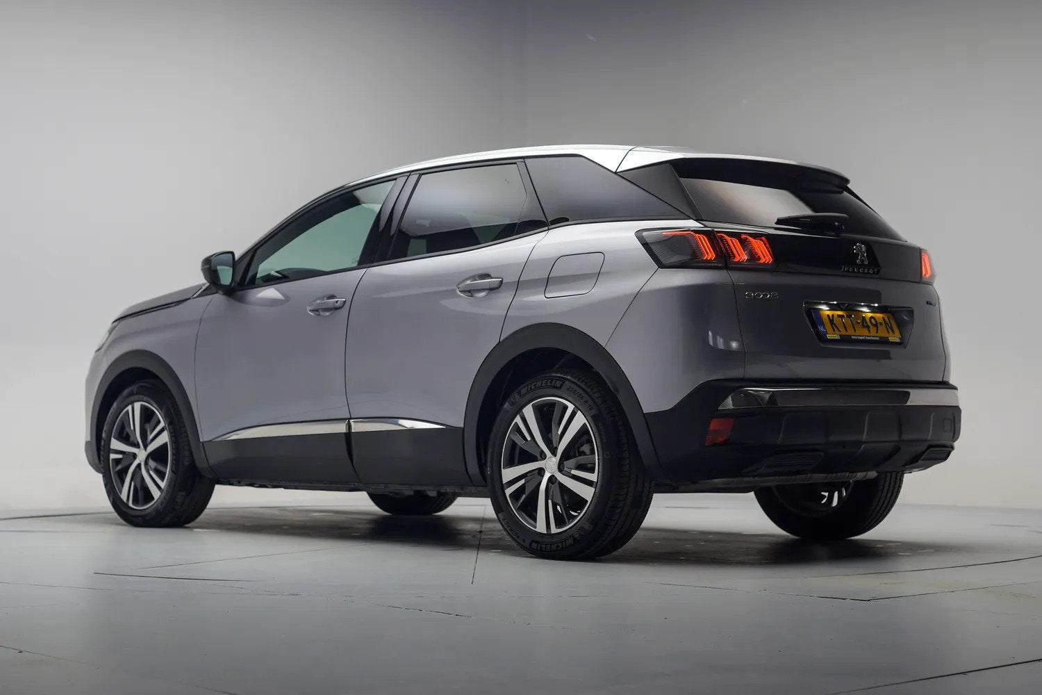 Peugeot 3008 1.6 Hybrid 225 Active Business [ Navi Apple/And, 150 pk, Parkeersensor, Plug-in hybride, Bedrijf