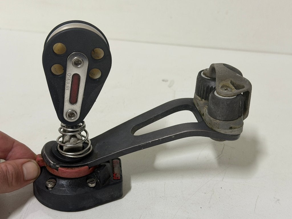 Ronstan draaibare grootschoot swivel basis met blok en klem, Watersport en Boten, Ophalen of Verzenden, Gebruikt, Lijn of Blok