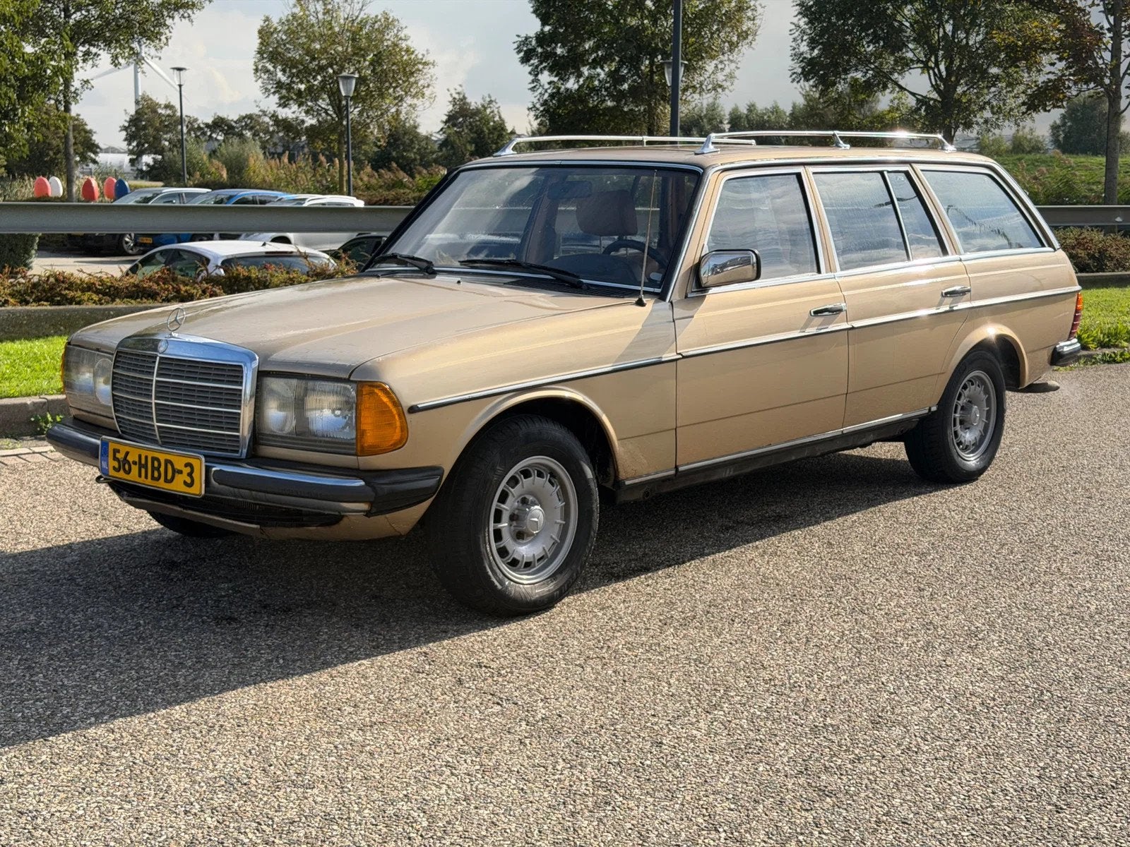 Mercedes-Benz 200-serie 200 T Station Benzine Automaat Dakra, Auto's, Automaat, Bruin, Mercedes-Benz, 80 pk