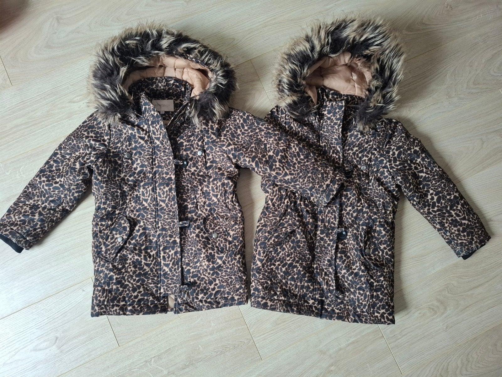winterjasjes Kids Only maat 122, Ophalen of Verzenden, Kleding