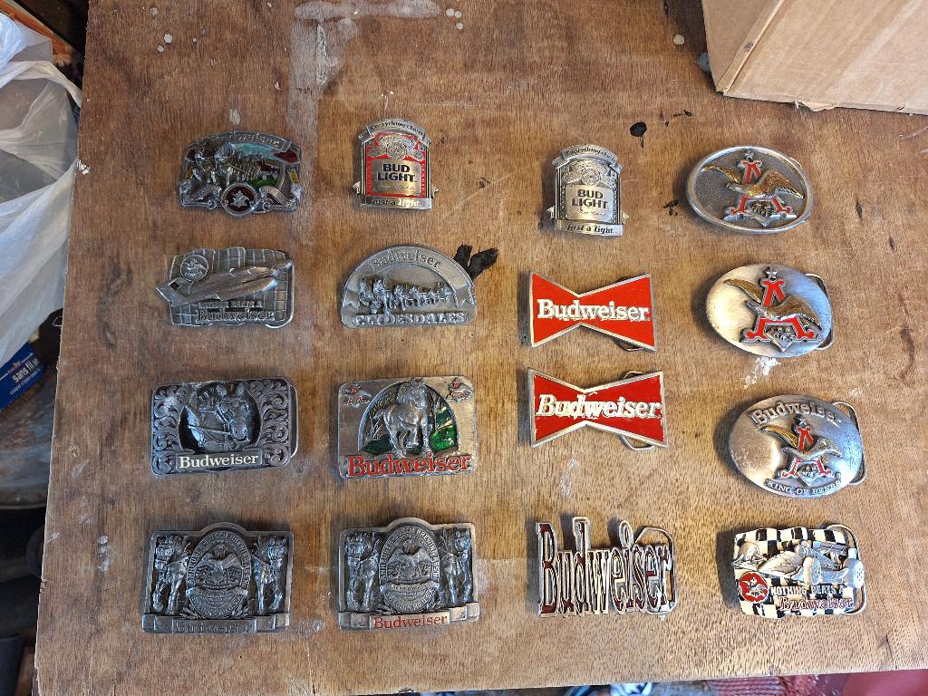 Vintage 16x metalen USA Budweiser bier belt buckles 1993, Ophalen of Verzenden, Reclamebord, Plaat of Schild, Overige merken