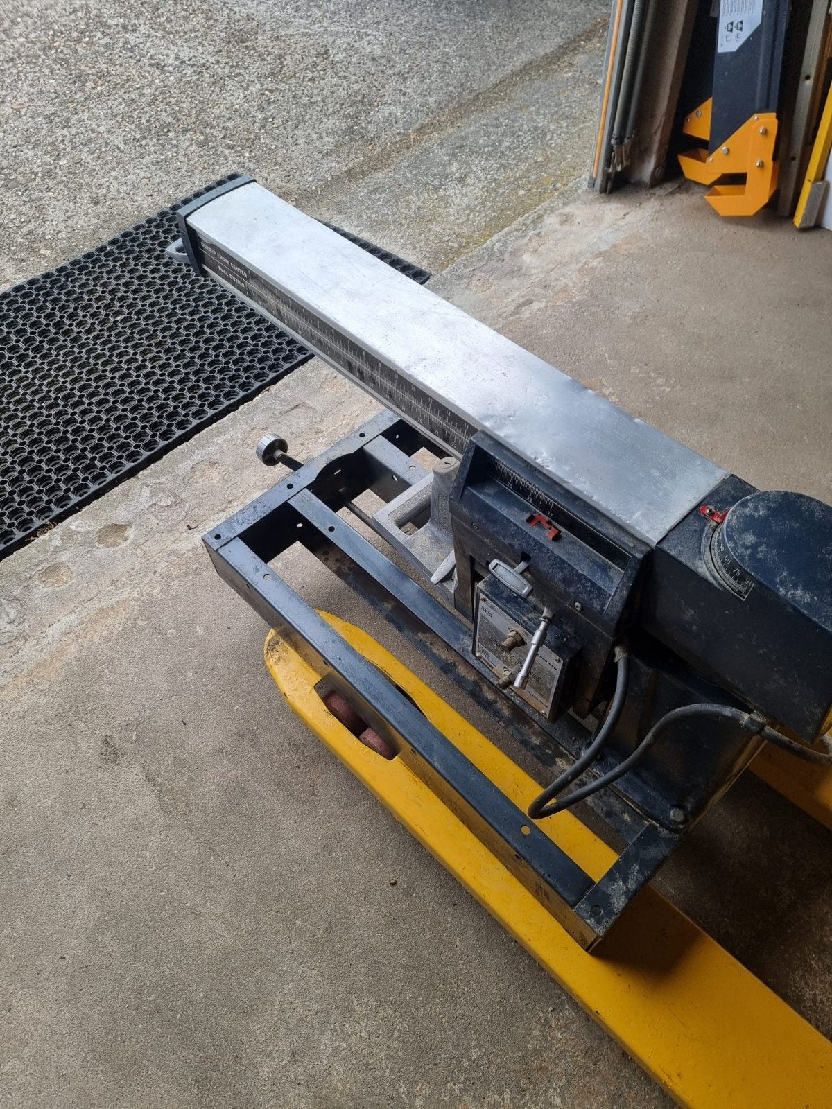 Radiaalzaag, Ophalen, Gebruikt, 1200 watt of meer, 70 mm of meer