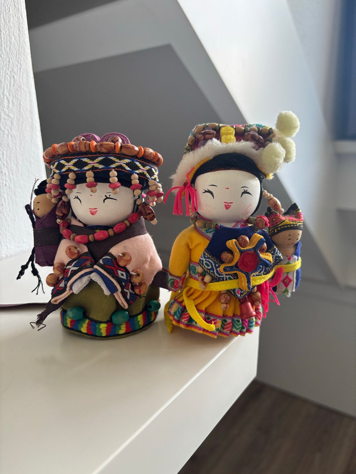Set van 2 handgemaakte Aziatische poppen, Verzamelen, Poppen, Ophalen of Verzenden, Zo goed als nieuw, Pop