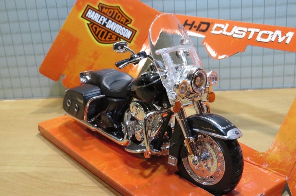 Harley Davidson FLHRC road king classic 1:12 32322, MayCheong, Nieuw, Ophalen of Verzenden, 1:9 t/m 1:12