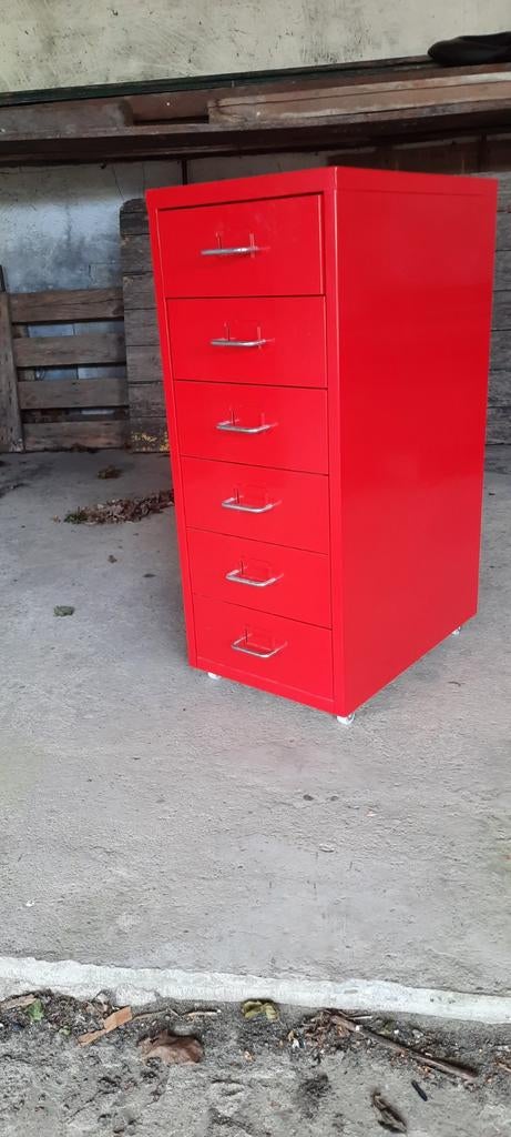Ikea rode metalen ladenkastje, Ophalen, Zo goed als nieuw
