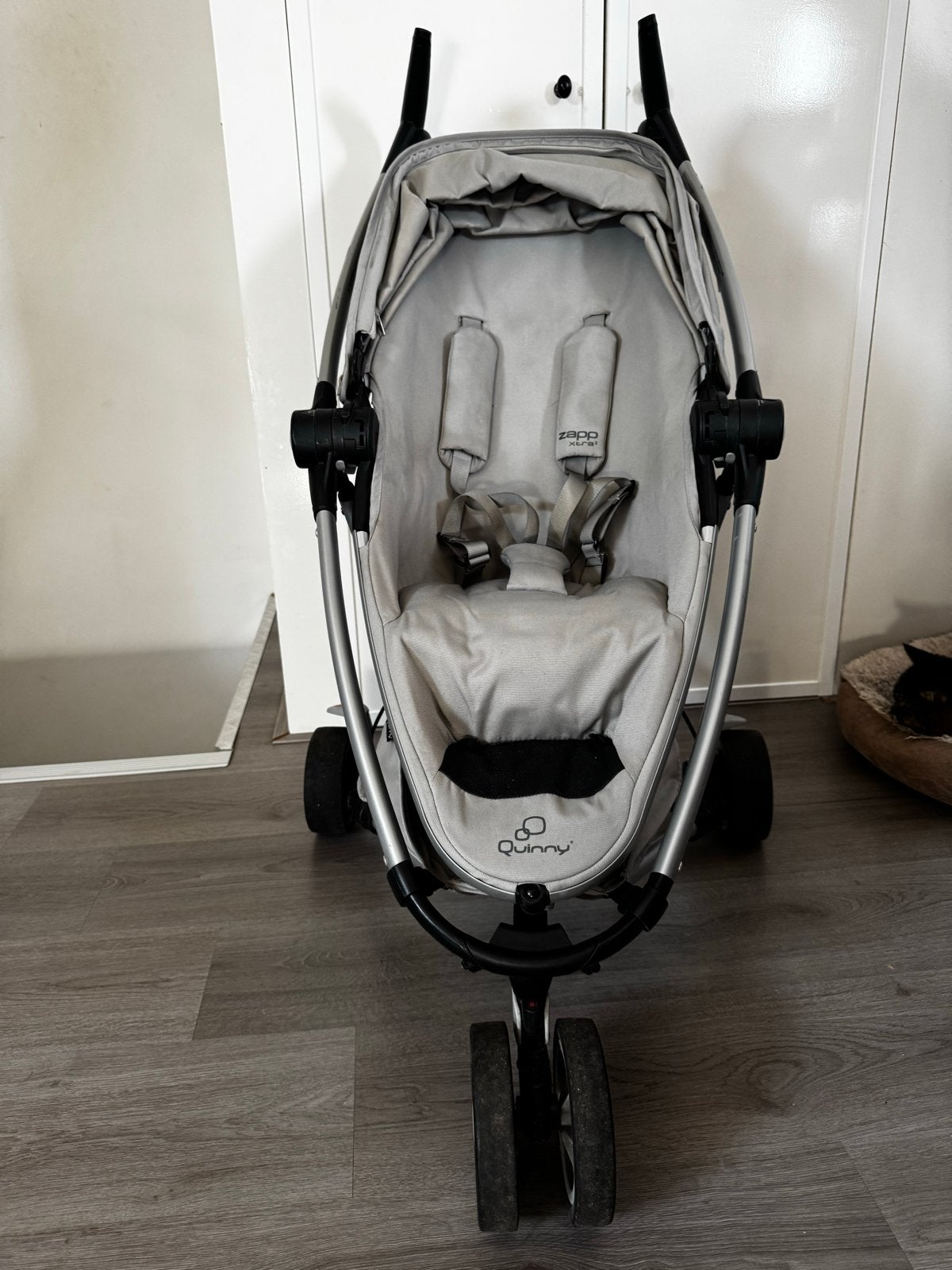 Quinny Zapp Xtra 2 Buggy - Lichtgrijs met regenhoes, Ophalen, Gebruikt, Quinny, Regenhoes