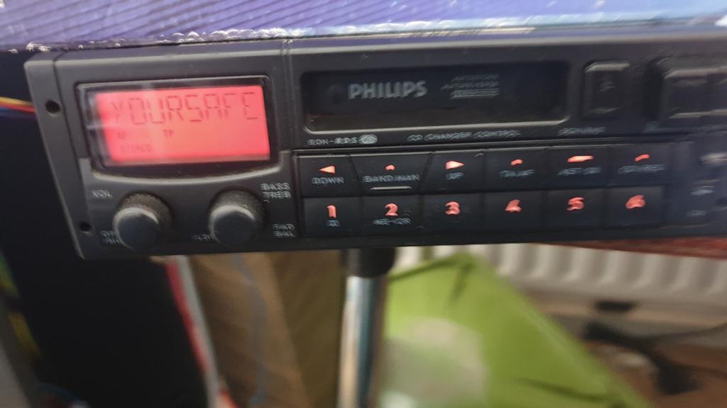 Philips autoradio, Auto diversen, Autoradio's, Ophalen of Verzenden