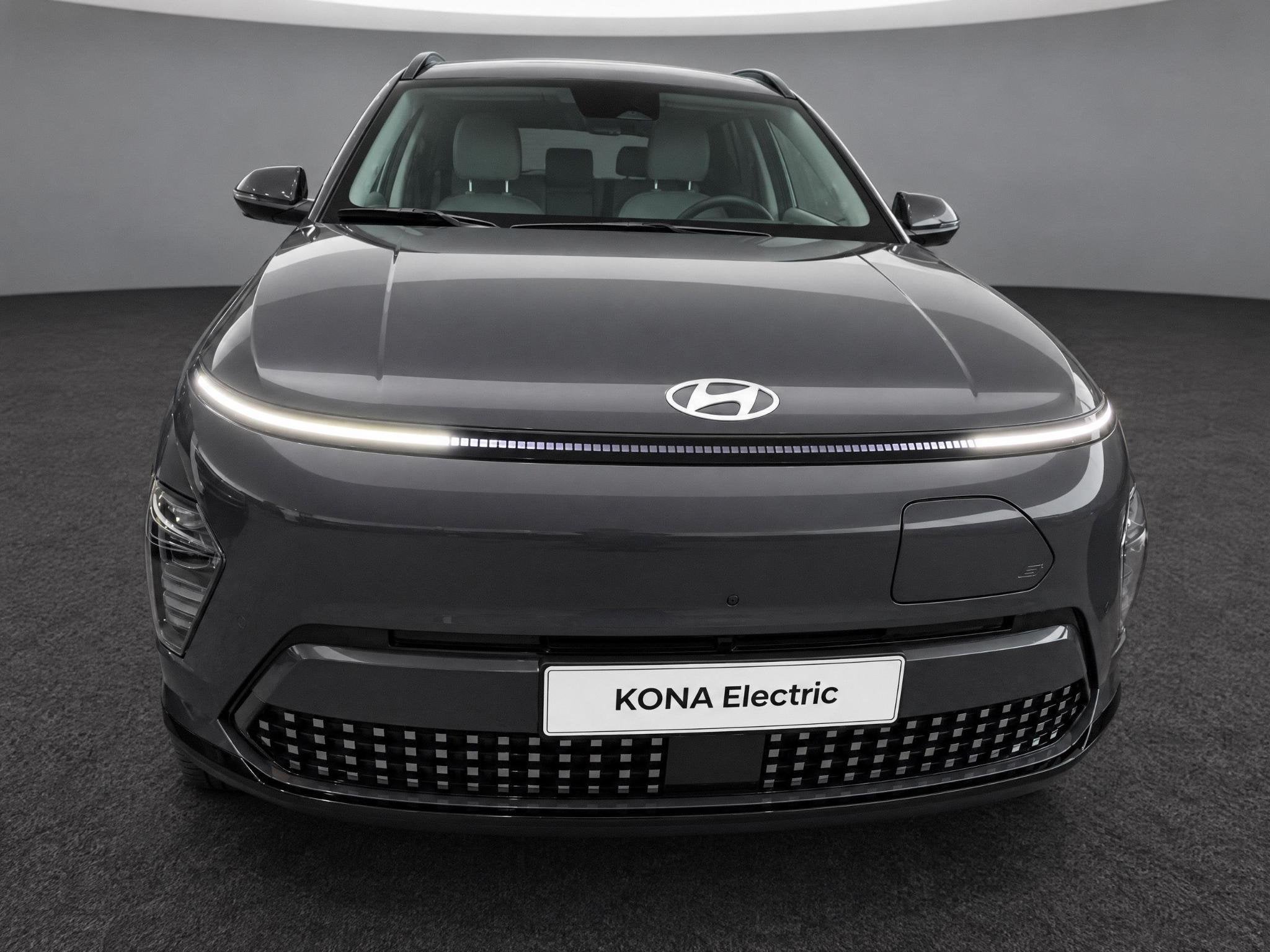 Foto 2 van Hyundai Kona Electric Premium 64.8 kWh | Warmtepomp | 360 Ca