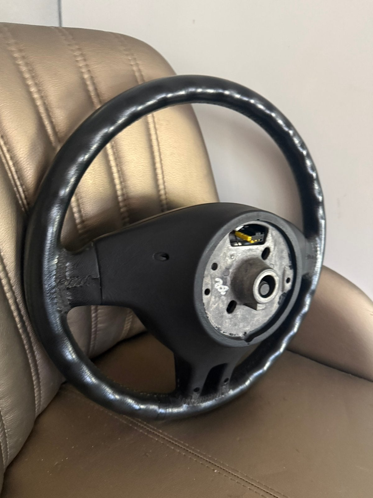 Foto 5 van BMW E39  E46 E53 E83 leder stuur wiel  orgigineel