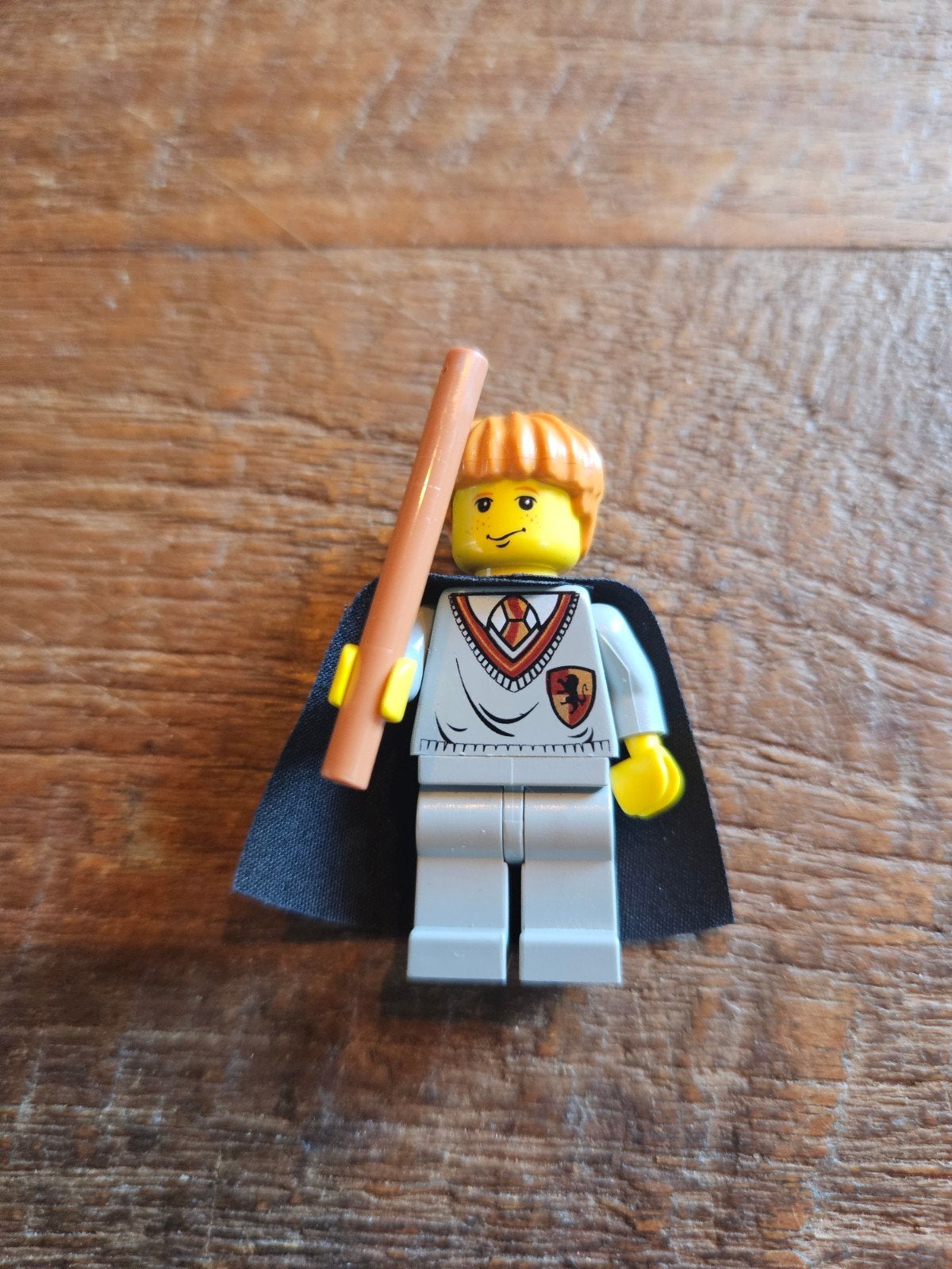 LEGO Harry Potter Ron Wemel Minifiguur met toverstaf en cape, Ophalen of Verzenden