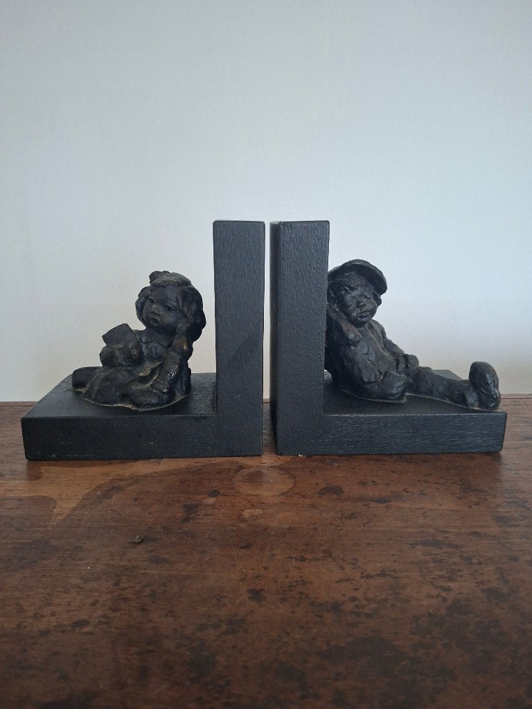 Antieke Boekensteunen met Kinderfiguren, Verzamelen, Ophalen, Gebruikt, Mens