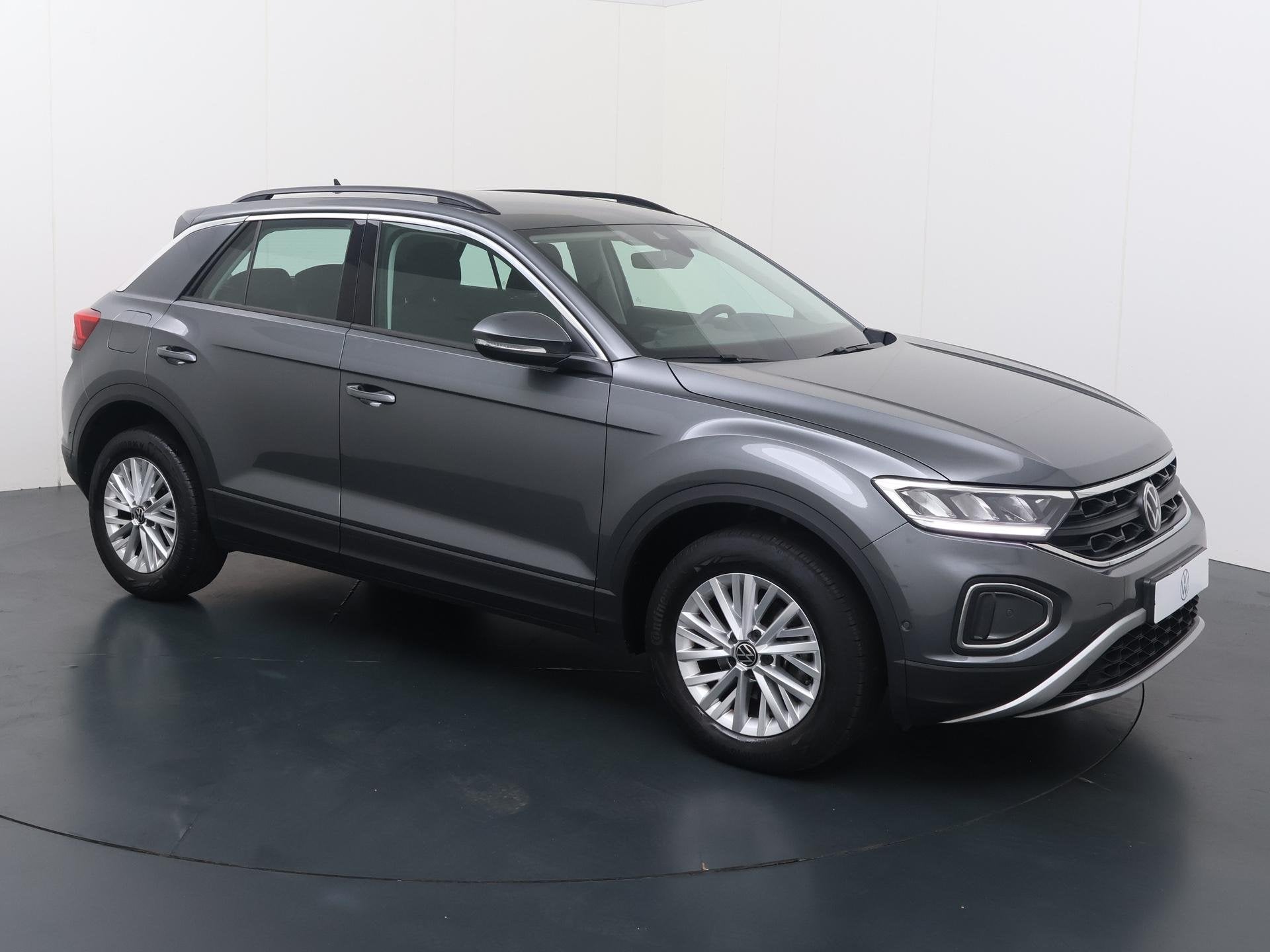 Volkswagen T-Roc 1.0 TSI Life | 110 PK | Adaptive Cruise Con, Voorwielaandrijving, 12 maanden, Stof, Gebruikt