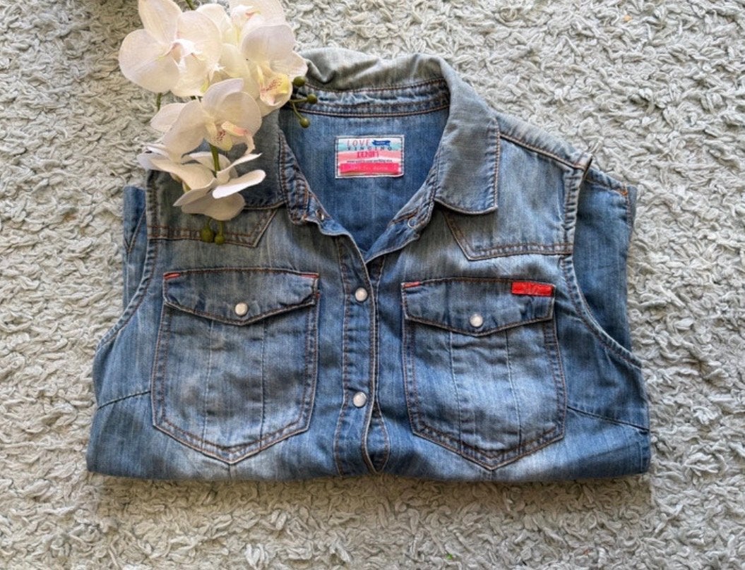 Leuk soft denim mouwloze blouse van Vingino, maat 170/176, Kinderen en Baby's, Ophalen of Verzenden, Zo goed als nieuw, Meisje