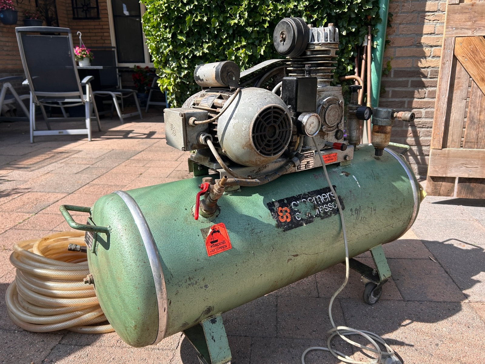 Creemers CS220 luchtcompressor., 100 liter of meer, Ophalen, Zo goed als nieuw, Minder dan 200 liter/min