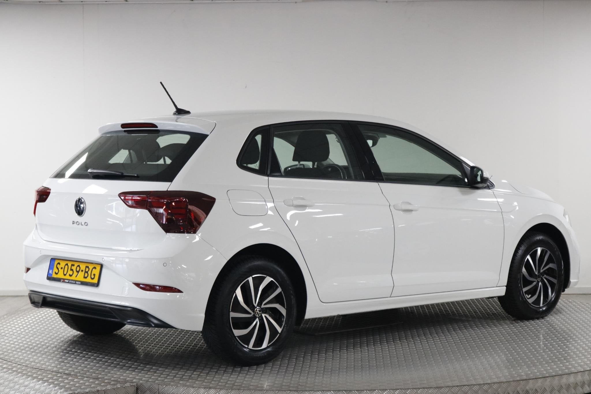 Volkswagen Polo 1.0 TSI Life Airco | All-Seasons | Wireless, Auto's, Stof, Gebruikt, Origineel Nederlands, Bedrijf