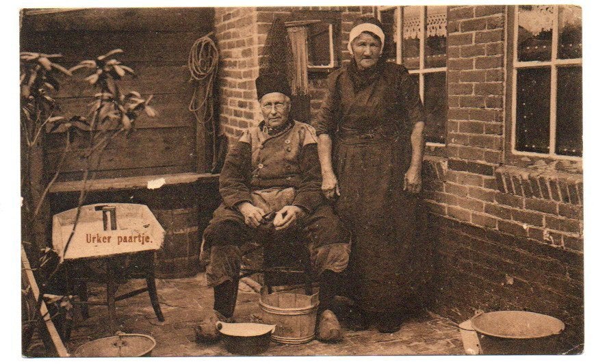 Urker paartje (Klederdracht), Ophalen of Verzenden, 1920 tot 1940, Ongelopen, Flevoland