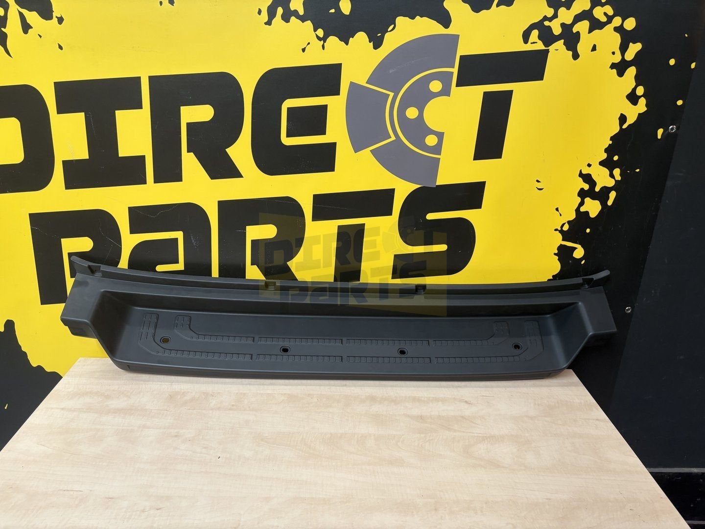 Volkswagen Crafter (9/16-) Achterbumper (bij treeplank) (9B9, -, -, Nieuw, Achter