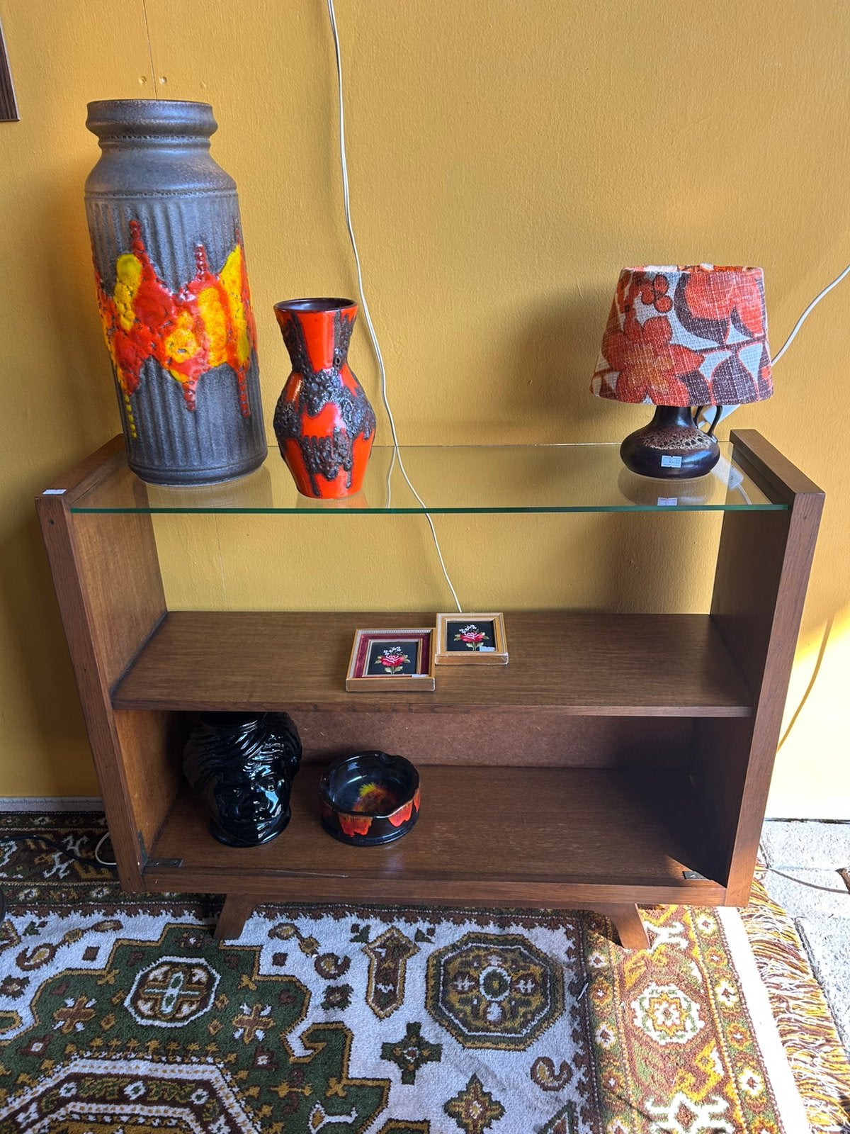 Vintage jaren 60/70 wand kastje, vitrinte kast, kast, Huis en Inrichting, Kasten | Vitrinekasten, Ophalen, Vintage, ?, Zo goed als nieuw