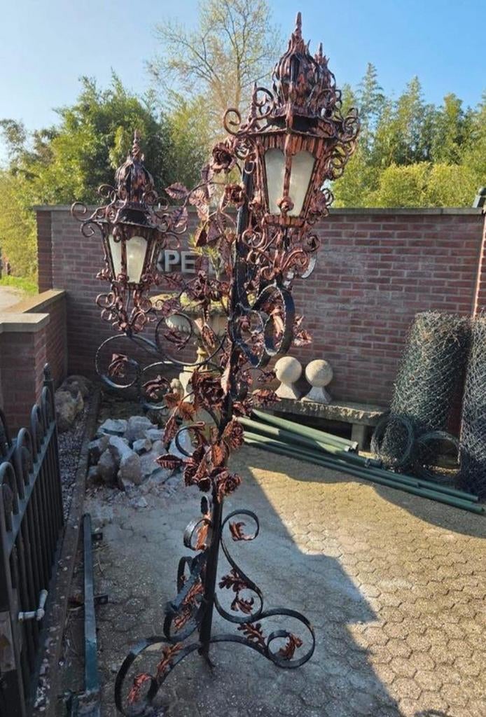 Gesmede Rustieke Tuinlamp tuinlantaarn sprookje Efteling, Tuin en Terras, Ophalen, Gebruikt, Minder dan 50 watt, Wandlamp