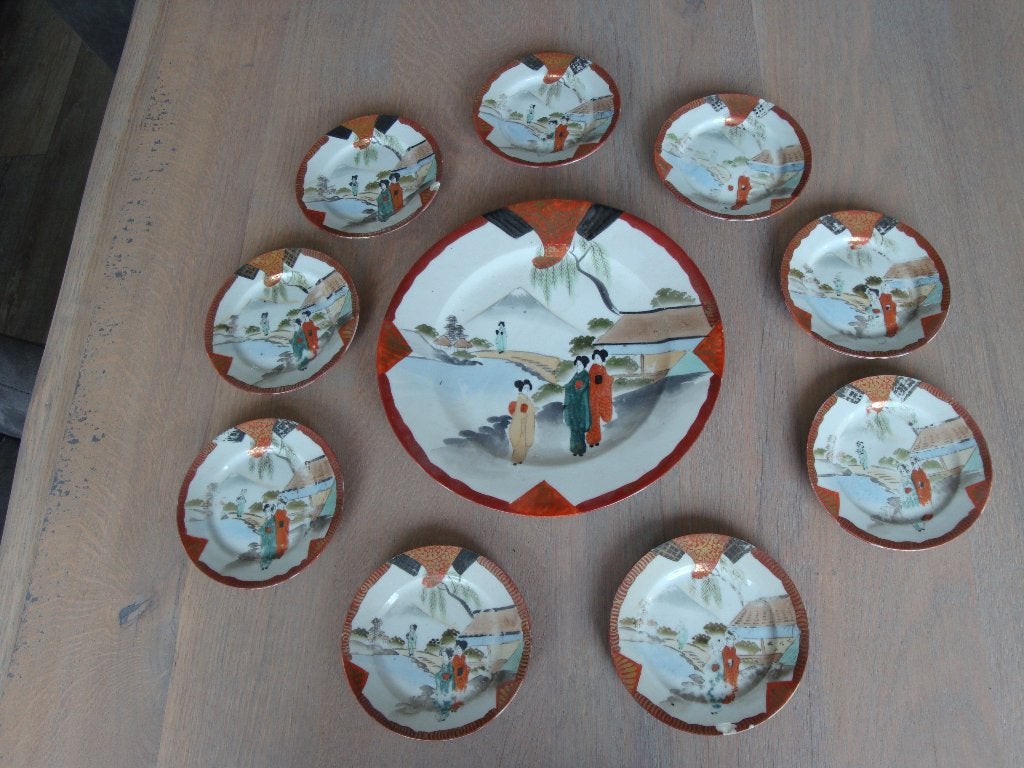Japans porseleinen wandbord met 9 kleine bordjes., Antiek en Kunst, Antiek | Wandborden en Tegels, Ophalen of Verzenden