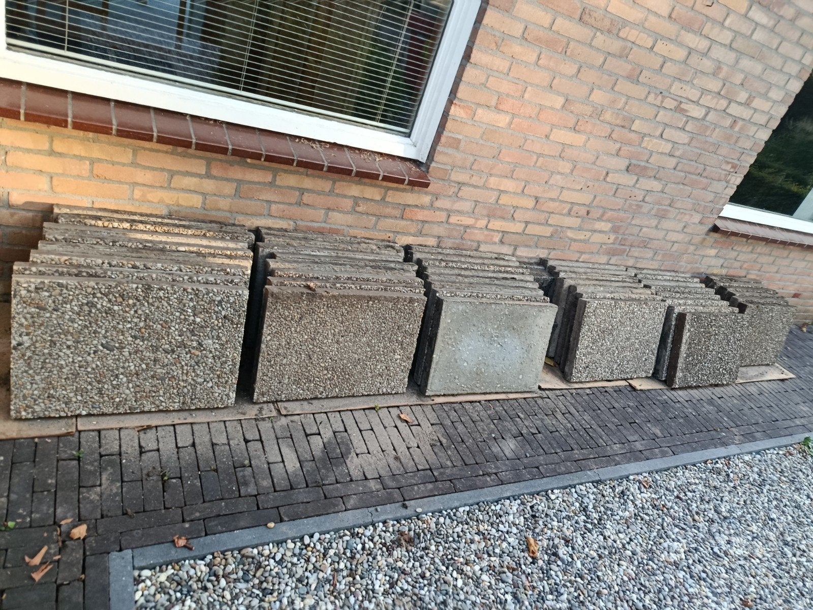45 stuks 60x40cm grindtegels gratis af te halen, Ophalen, Gebruikt, 10 m² of meer, Grind