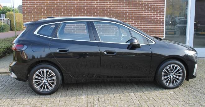 BMW 2-Serie Active Tourer (u06) 218i 136pk Aut, Auto's, Dealer onderhouden, 136 pk, Gebruikt, 1445 kg