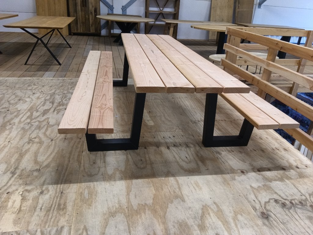 PICKNICKTAFEL MET ZWART ONDERSTEL, Ophalen, Nieuw, Rechthoekig, Hout